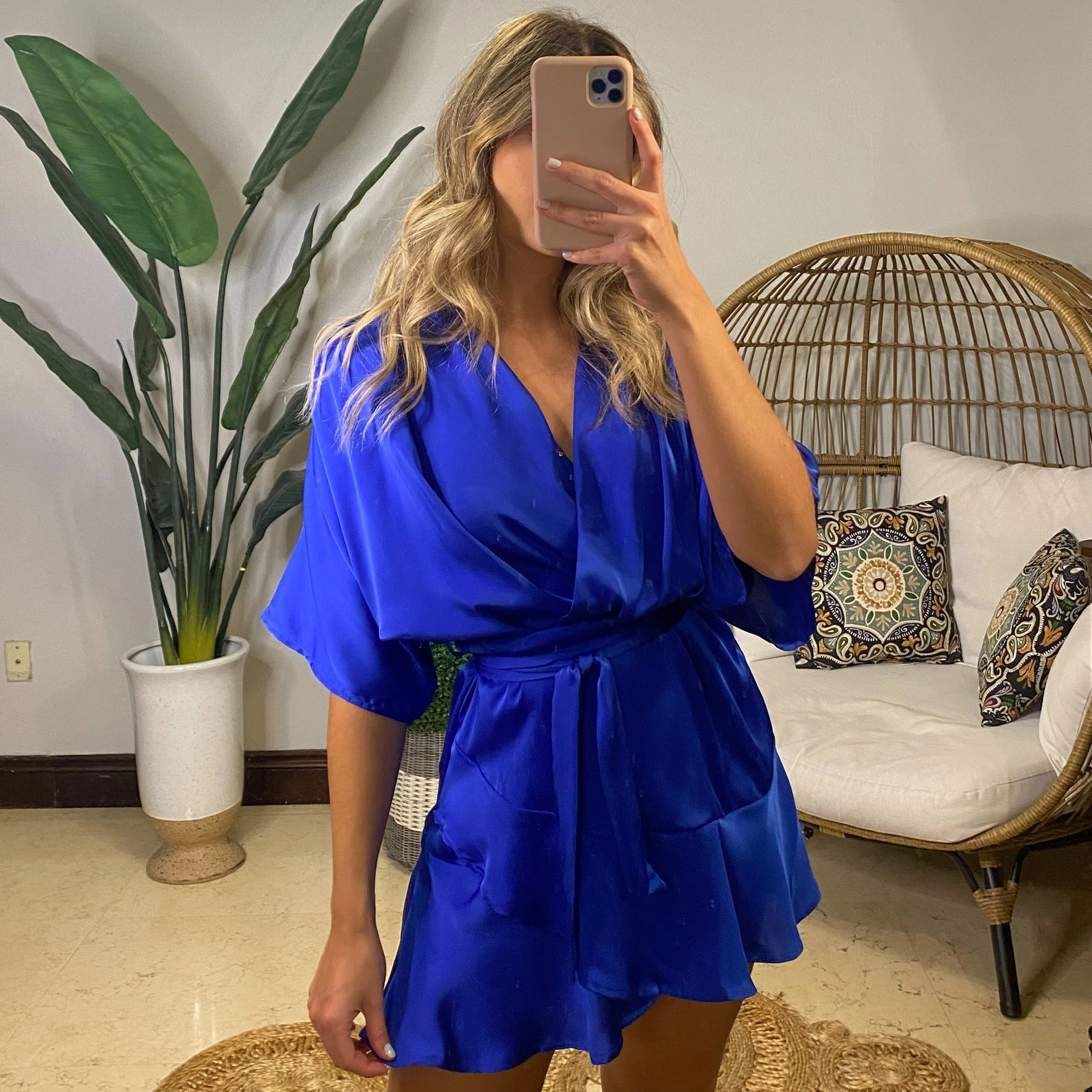Zuri Dress: Tyylikäs kesämekko, kuin aurinko sinussa, valmis seikkailuun Suomen kesässä!